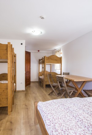 CsapatBázis EgymásraFigyelő Központ