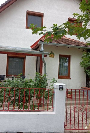 Szőlő Apartman