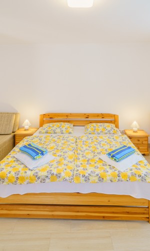 Apartmanház Bodajk