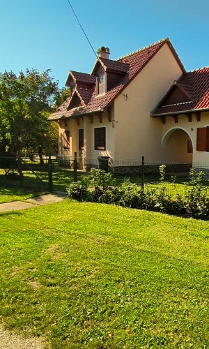 Apollo - Annex Épület