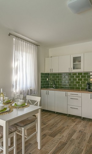 Happy Apartmanház